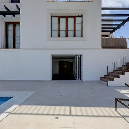 Casa Fiona 에스테포나